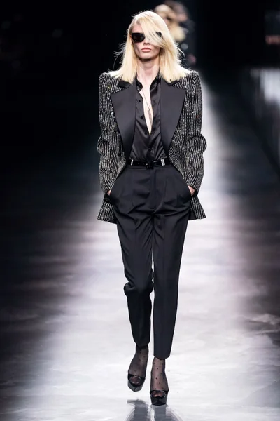 Look 65